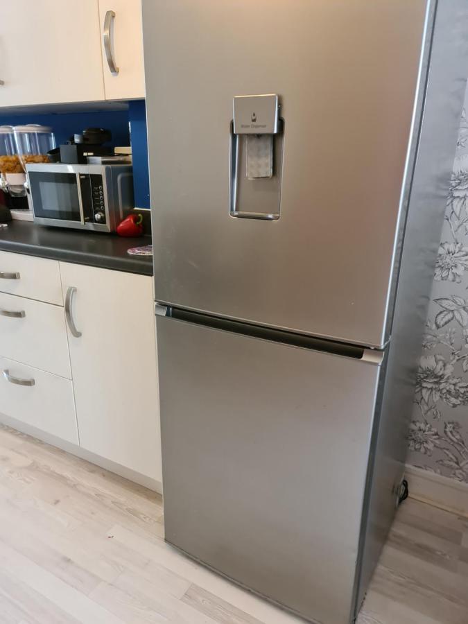 King En-Suite Close To The A30 Camborne Exteriör bild